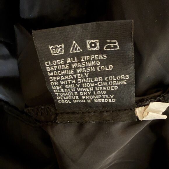 New Balance Womens Windbreaker Hooded Zip Front Black Pink 3X bv - Picture 8 of 8